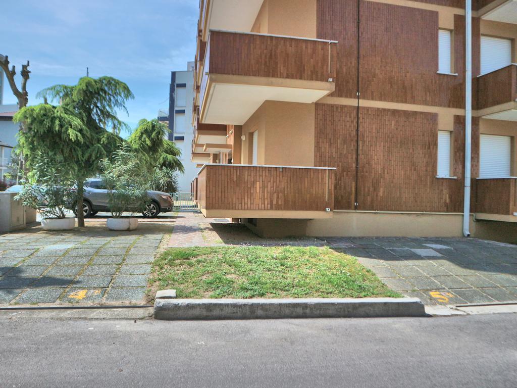 Apartmán Salisburgo Lignano Sabbiadoro Exteriér fotografie